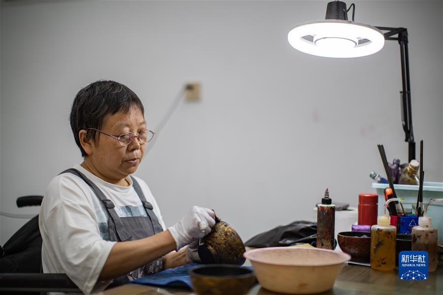 明士亚洲网址